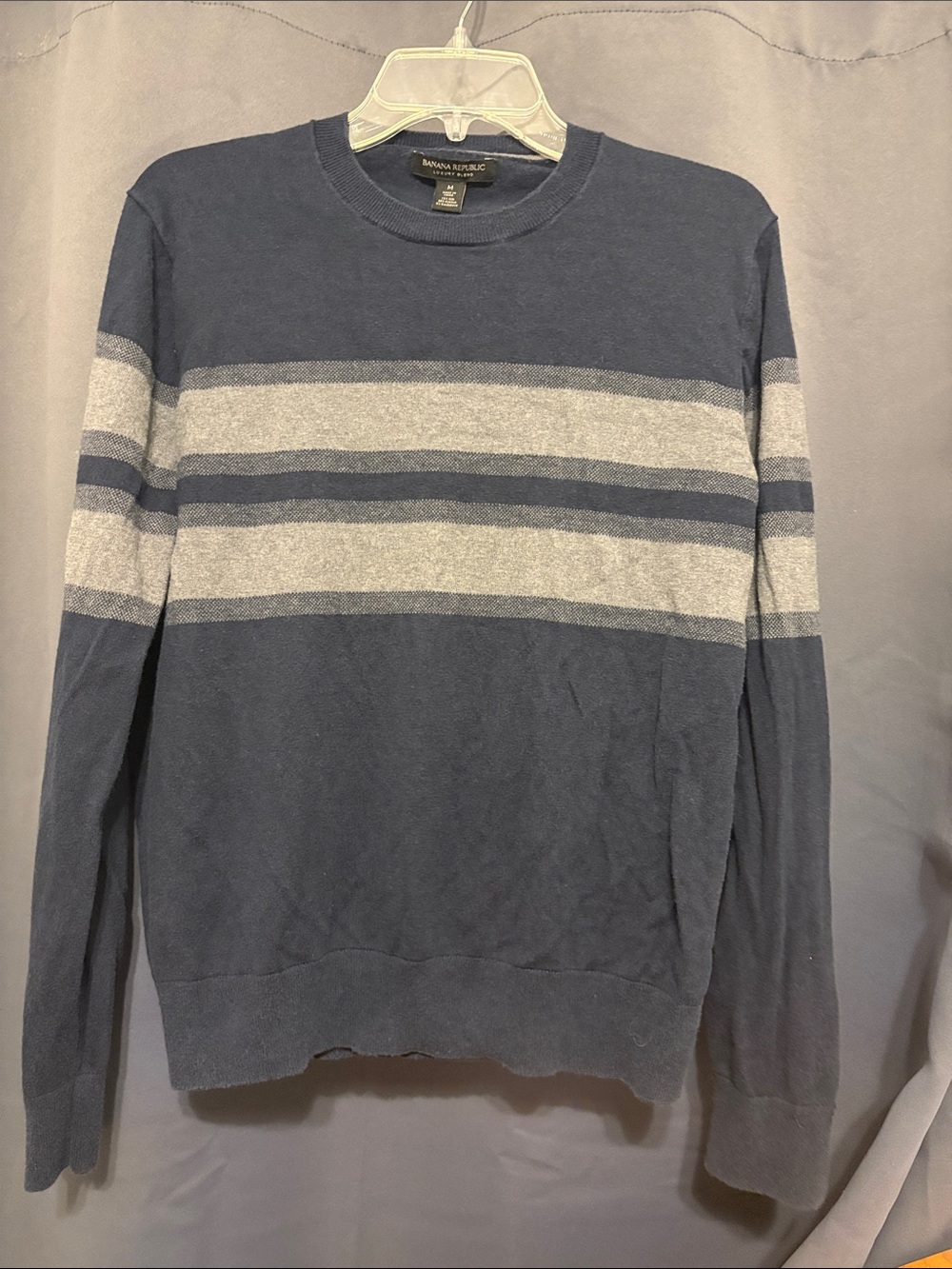 Banana Republic Men's Navy and Light Gray Stripe Crewneck Sweater